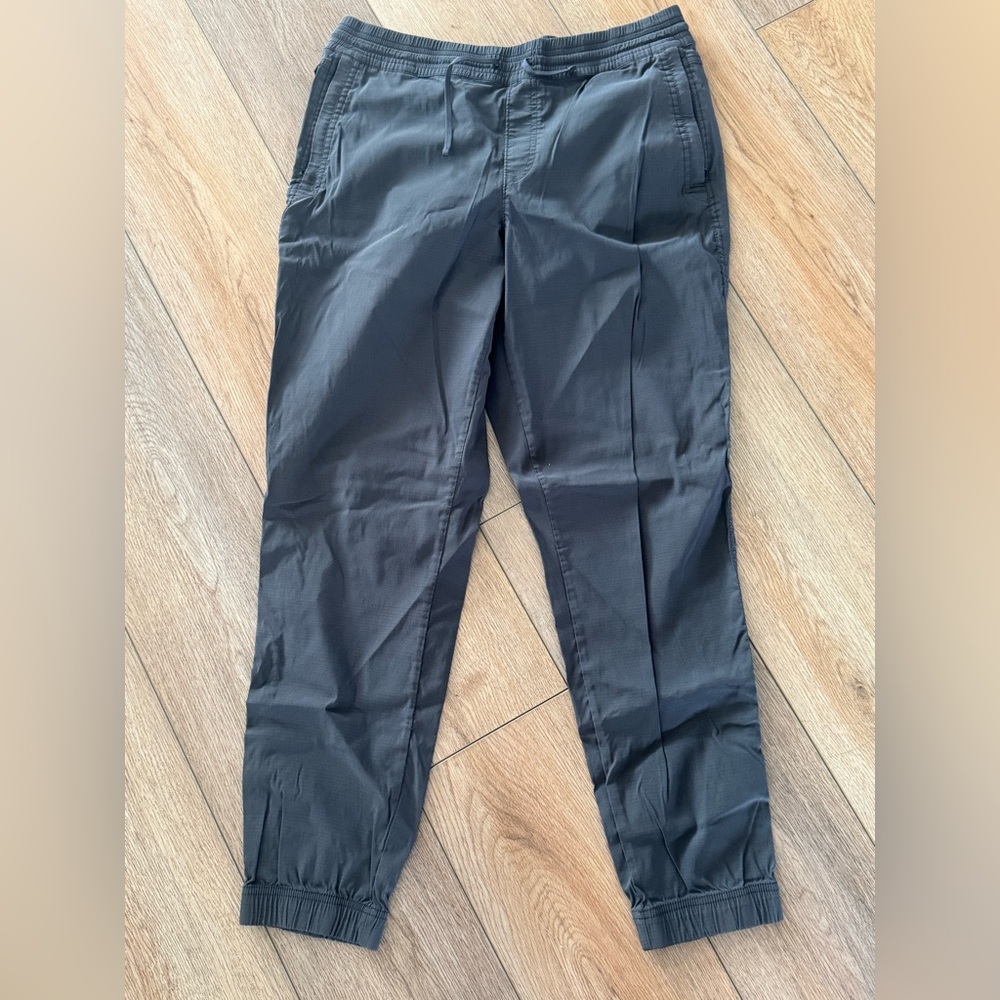 Women’s Kuhl Hiking Pants size large